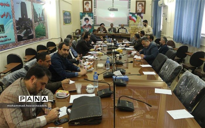 آموزش و پرورش سنگ بنای آینده ی نظام و کشور است