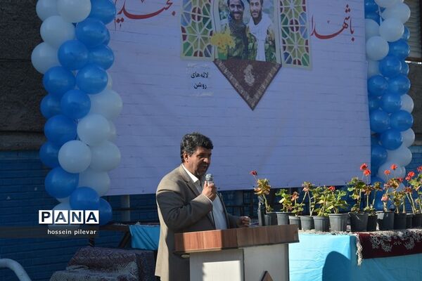 جشن میلاد شهید مهدی صبور در دبیرستان شهید نواب صفوی