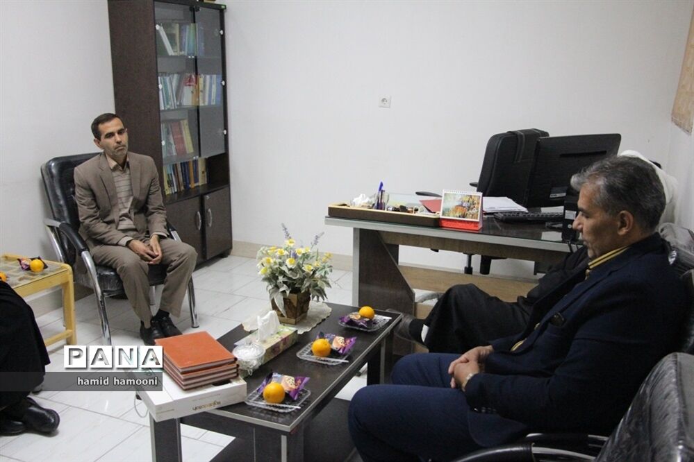 دیدار صمیمی مدیرسازمان دانش آموزی استان با  مسئول سازمان بسیج دانش آموزی