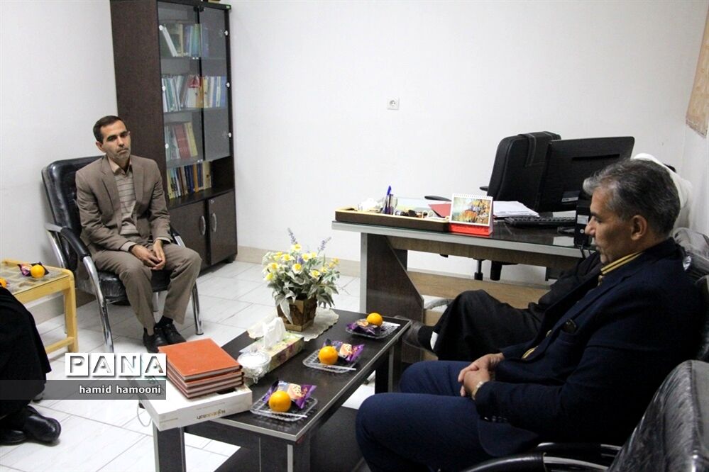 دیدار صمیمی مدیرسازمان دانش آموزی استان با  مسئول سازمان بسیج دانش آموزی