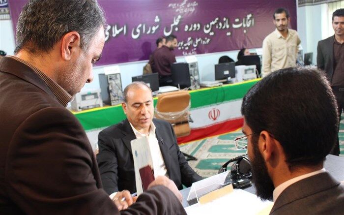 کاندیدای اصلاح طلب بویراحمد و دنا: مردم از شعار خسته شده اند، آمده ام عمل کنم + تصاویر