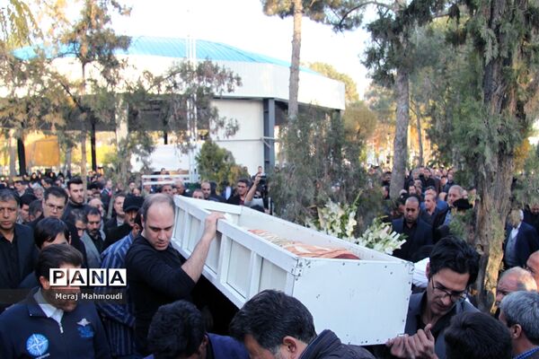 مراسم خاکسپاری مادر نماینده شهرقدس در مجلس شورای اسلامی