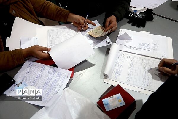 دومین روز ثبت نام داوطلبان انتخابات مجلس در فرمانداری تهران