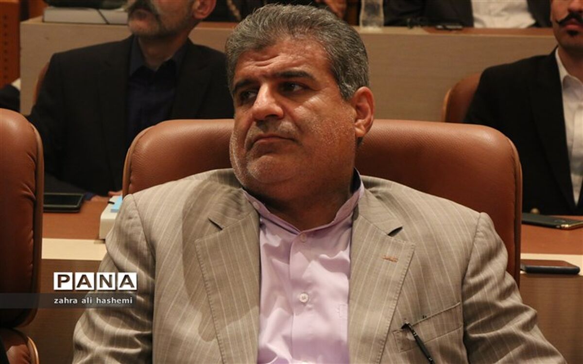 فولادوند: با اطلاع از واقعیت های صندوق، واریزی خود را به 5 درصد افزایش دادم
