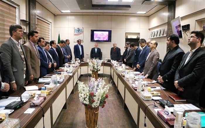 مدیران و معلمان فضای یادگیری در مدارس را شاداب کنند