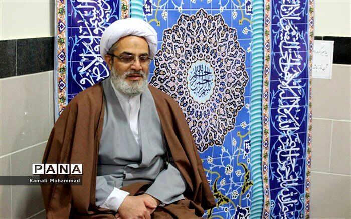 نتیجه‌ی عبودیت این است که انسان مالک نفس خودش می‌شود