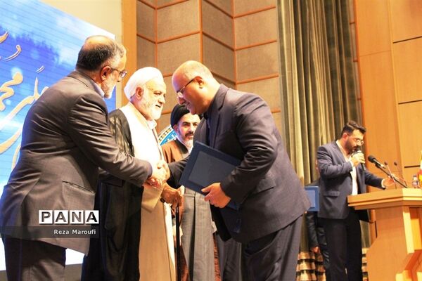اجلاس استانی نمازدر ارومیه