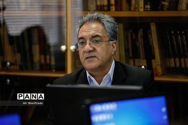 آیین رونمایی از آثار و مکتوبات آموزشی، کمک آموزشی و توانبخشی