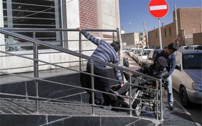 رسول فلکی: صدور پروانه ساخت برای ساختمان‌‌های جدید دولتی به مناسب‌سازی معابر برای معلولان مشروط شود