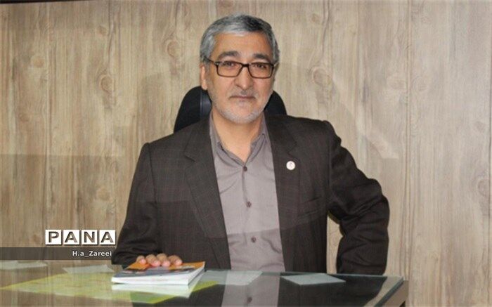 طرح "پای درس ماه" ویژه مدیران و مربیان آموزش و پرورش اصفهان برگزار شد