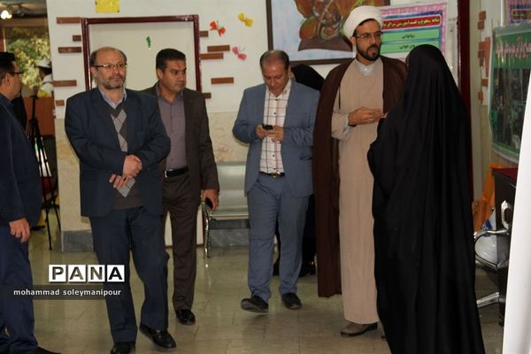 برگزاری همایش نماز و مدرسه درشهرری