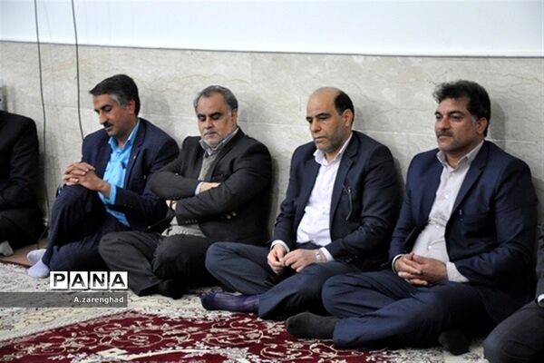 بازدیدمدیرکل آموزش و پرورش استان یزد از هنرستان نمونه دولتی خادمی