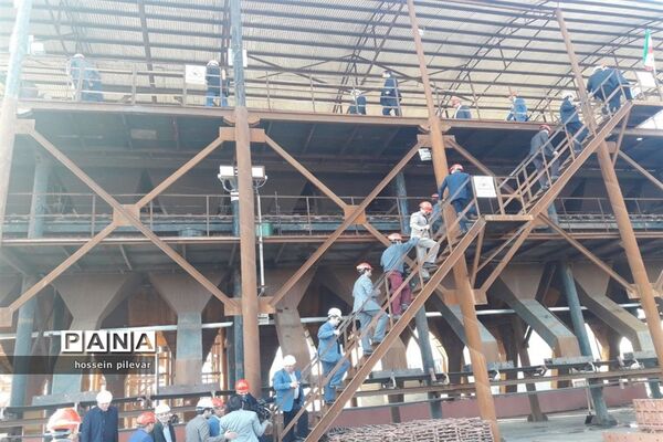 بازدید استاندار خراسان جنوبی از کارخانه چدن کویر خاوران شهرستان خوسف