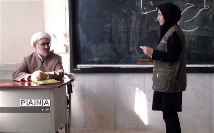 اجرای طرح روشنا در آموزشگاه فرزانگان دخترانه کاشمر