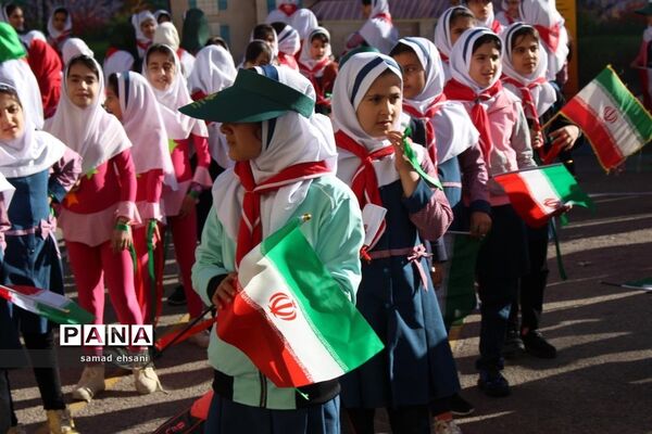 المپیاد ورزشی دانش‌آموزان پیشتاز مدرسه ابتدایی تمام تشکیلاتی پویا در یاسوج