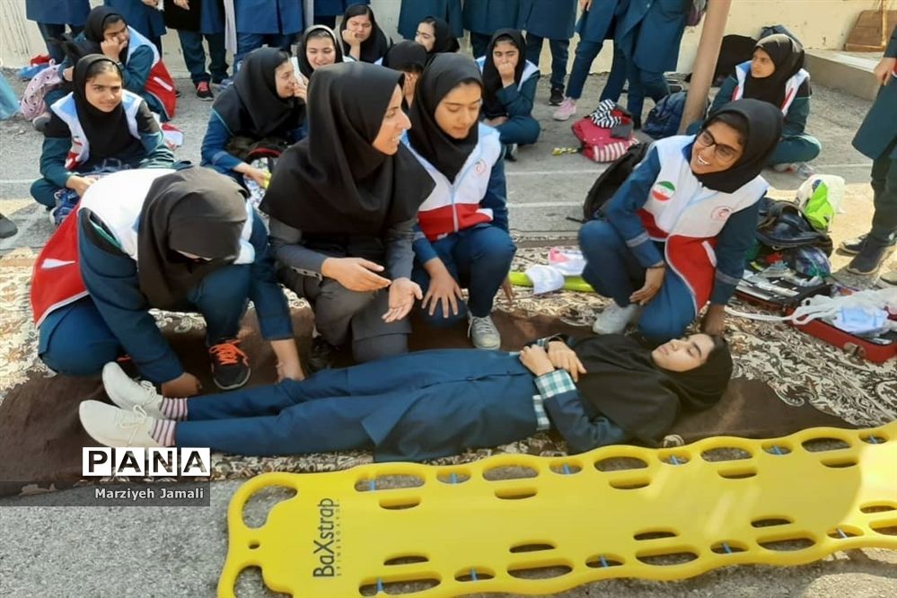 آموزش امداد ونجات در گله‌دار