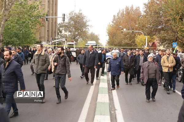 راهپیمایی محکومیت حمایت دشمنان از اغتشاشگران
