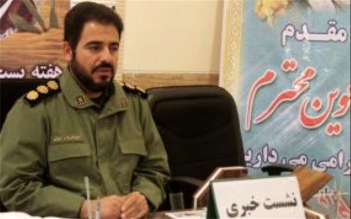 هر کس دل در گرو انقلاب دارد بسیجی است