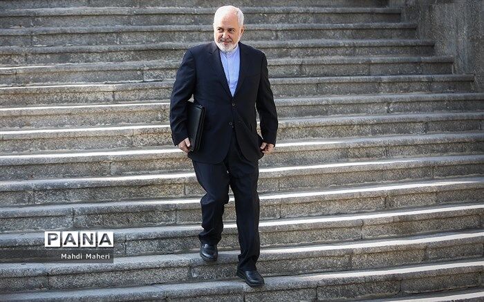ورود رسمی دیپلماسی ظریف به تعویق جام جهانی کشتی فرنگی