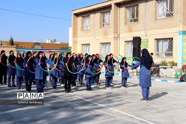 افتتاحیه ششمین دوره المپیاد ورزشی درون مدرسه‌ای در دبیرستان فخرالزمان قریب