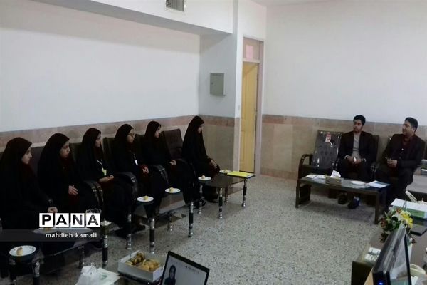 بازدید معاون پرورشی و فرهنگی آموزش و پرورش استان یزد از مدارس اشکذر