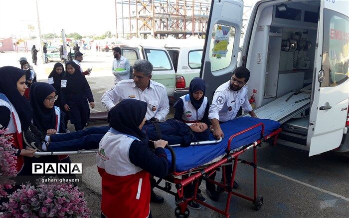 بیست ویکمین مانورسراری زلزله در مدارس آبادان  اجرا  شد