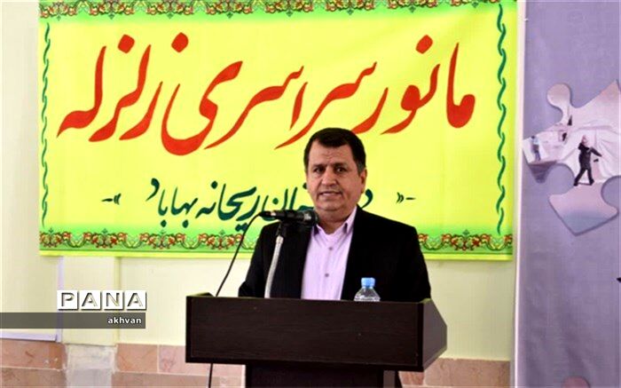 دانش آموزان سفیران ، اطلاع رسانی ، آگاه سازی وتبلیغ فرهنگ جامعه ایمن هستند