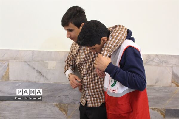 بیست و یکمین مانور سراسری زلزله و ایمنی در دبیرستان سید مرتضی محلات
