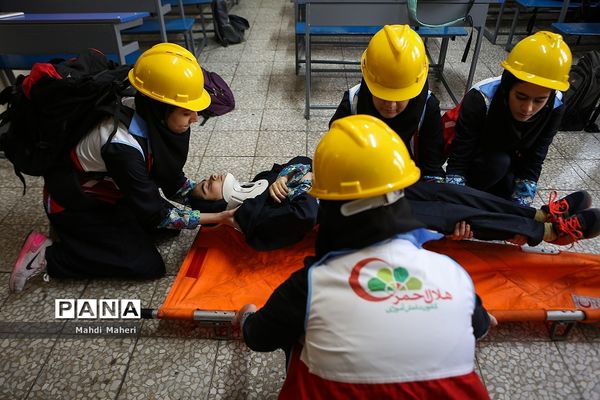 بیست و یکمین مانور زلزله و ایمنی