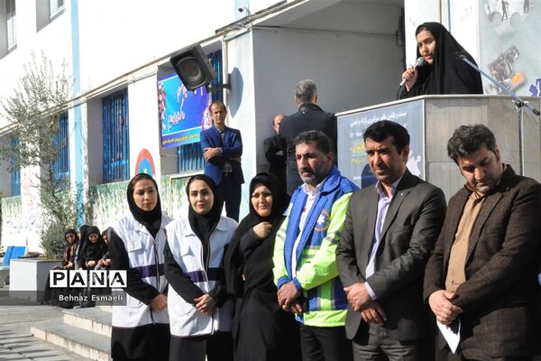 بیست‌ و یکمین مانور زلزله و ایمنی در دبیرستان عصمت ساری