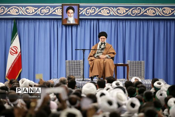 دیدار بسیجیان با مقام معظم رهبری