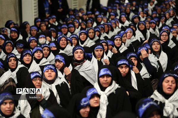 دیدار بسیجیان با مقام معظم رهبری