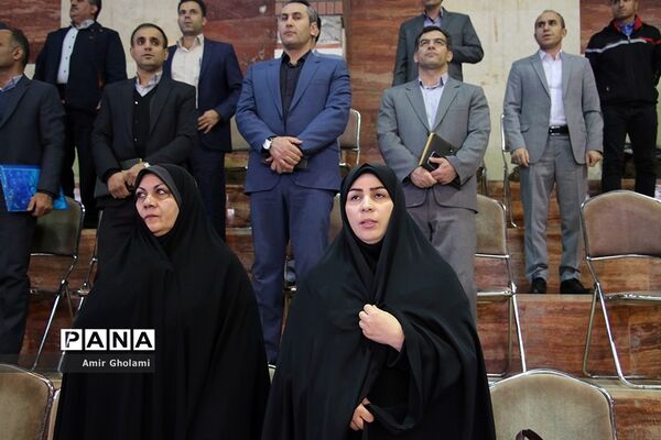 آیین افتتاحیه نمادین کشوری انجمن های ورزش دانش‌آموزی درون مدرسه‌ای