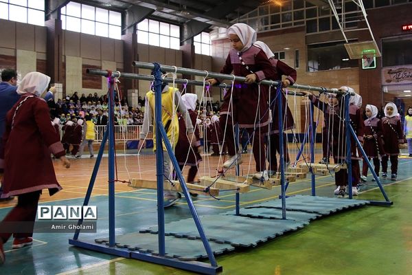 آیین افتتاحیه نمادین کشوری انجمن های ورزش دانش‌آموزی درون مدرسه‌ای