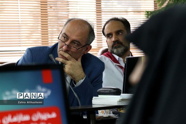 جلسه هم اندیشی مدیران سازمان دانش آموزی مناطق 19 گانه شهر تهران