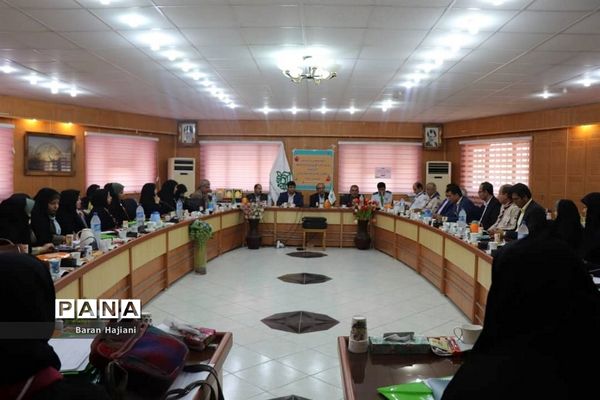 نشست مسئولان و کارشناسان سازمان دانش‌آموزی استان بوشهر