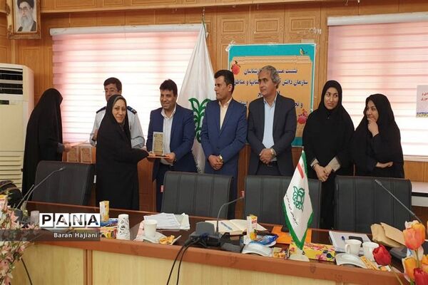 تجلیل از مربیان برتر پیشتاز استان بوشهر