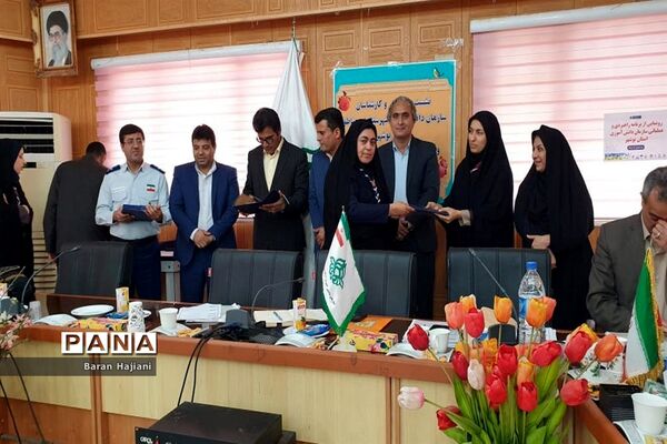 تجلیل از مربیان برتر پیشتاز استان بوشهر