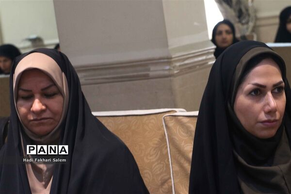 کارگاه آموزشی توان‌افزایی و ارتقای سطح علمی زنان فرهنگی شهرستان‌های استان تهران