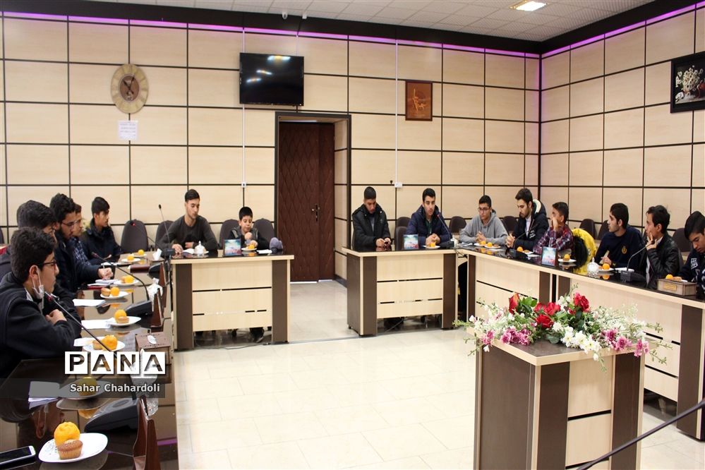 برگزاری انتخابات مجمع نمایندگان شورای دانش آموزی ناحیه 2 همدان