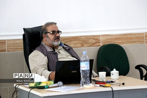 دوره کارگاهی آموزش و ارزشیابی شایستگی‌محور ویژه هنرآموزان هنرستان‌های مازندران