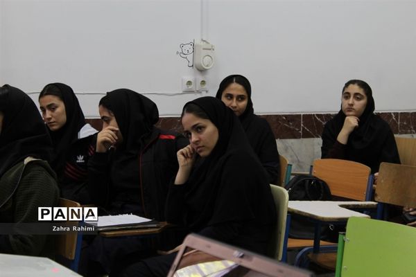 انتخابات مجمع شورای دانش‌آموزی در گلوگاه