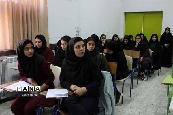 انتخابات مجمع شورای دانش‌آموزی در گلوگاه