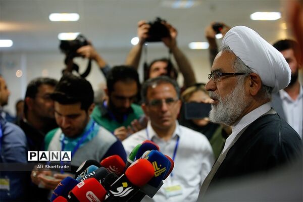 بازدید دادستان کل کشور از  روند ثبت نام انتخابات یازدهمین دوره مجلس شورای اسلامی