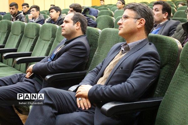 برگزاری انتخابات مجمع نمایندگان شورای دانش‌آموزی ناحیه 1 همدان