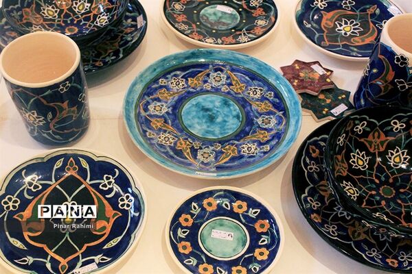 نمایشگاه شب چله در موزه زنده سفال تبریز