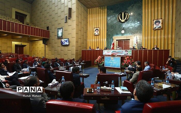 توضیحات الویری درباره حضور نداشتن نمایندگان خوزستان در انتخابات هیأت رئیسه