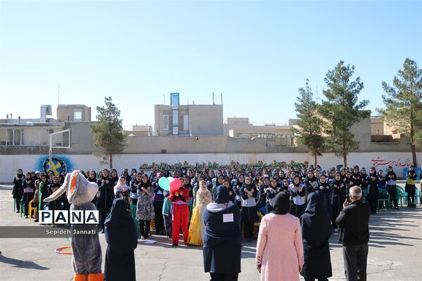 برگزاری المپیاددرون مدرسه‌ای مدارس متوسطه شهرستان آباده