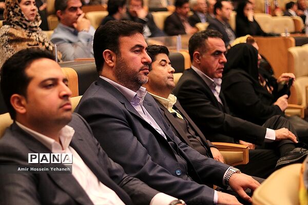 برگزاری سمپوزیوم فرصت‌های سرمایه‌گذاری گردشگری کشور های عضو اکو در کیش