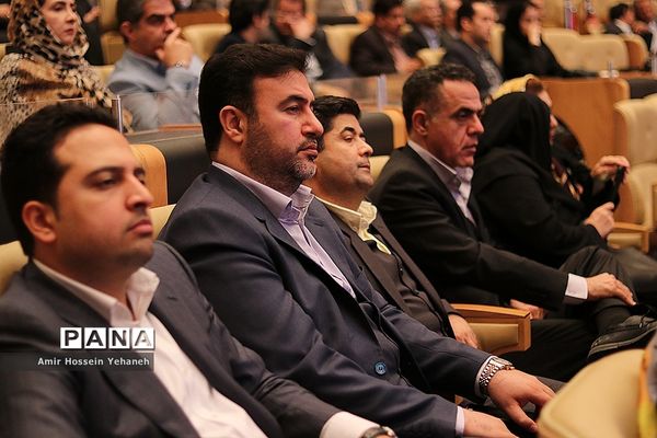 برگزاری سمپوزیوم فرصت‌های سرمایه‌گذاری گردشگری کشور های عضو اکو در کیش